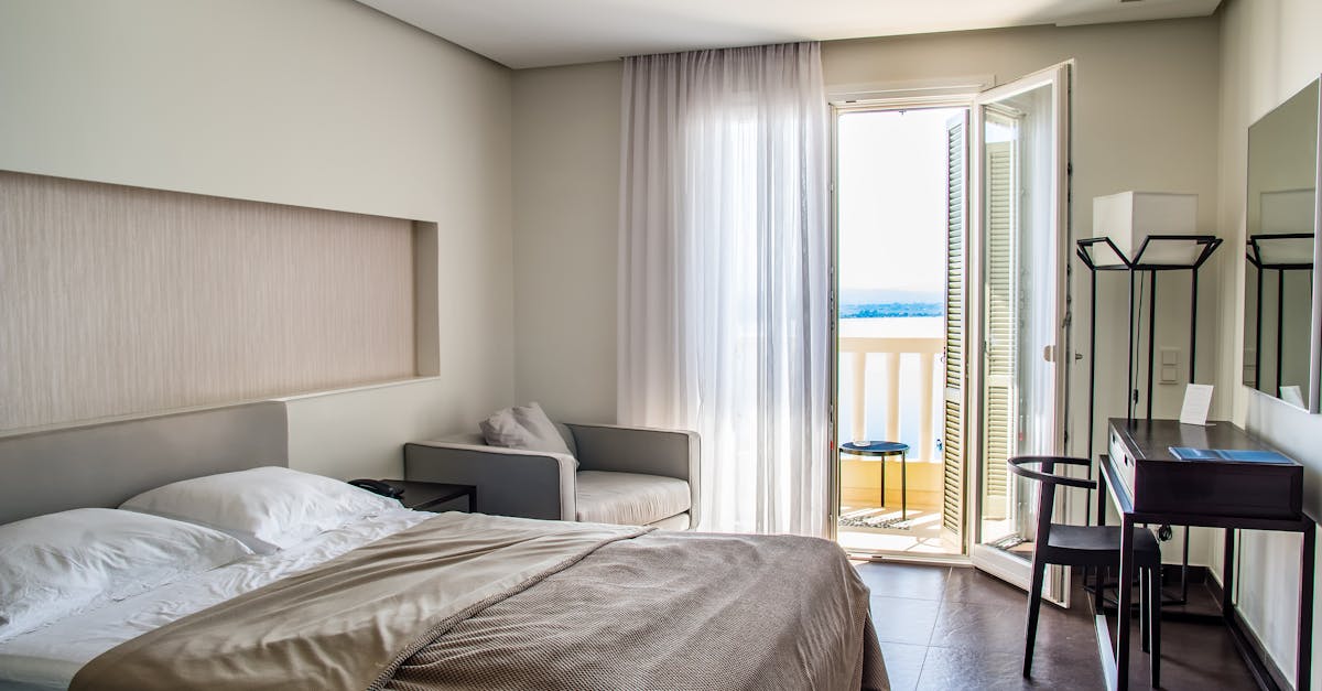 Odkryj nasze komfortowe i niedrogie opcje zakwaterowania, idealne na Twój pobyt. Niezależnie od tego, czy szukasz hotelu, pensjonatu czy apartamentu, znajdź idealne zakwaterowanie, dzięki któremu w pełni wykorzystasz swoją podróż.