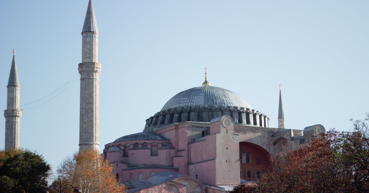 教堂附近推荐活动