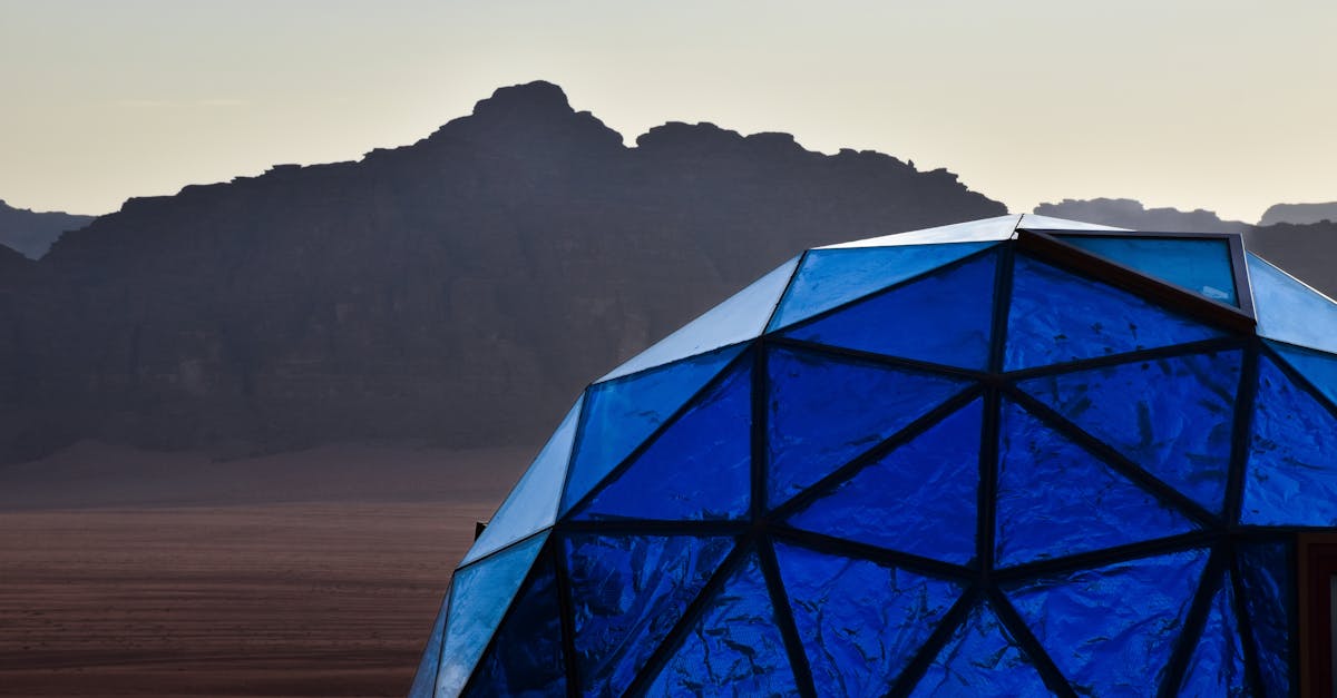 Descubra acomodações únicas que combinam conforto e originalidade. Presenteie-se com uma experiência inesquecível em locais extraordinários, perfeitos para suas escapadas e férias.