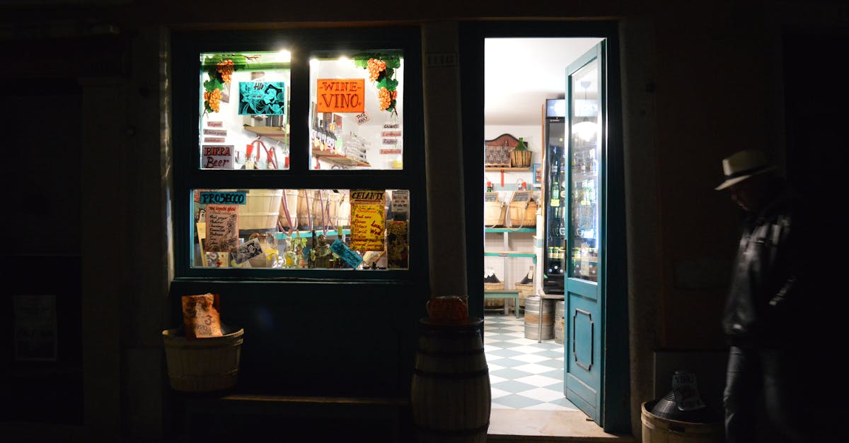 i walorów przyrodniczych, ewoluuje pod względem architektury. Stworzenie innowacyjnego ośrodka wypoczynkowego, takiego jak ten w Pommevic, bezpośrednio przyczynia się do tej dynamiki. Dzięki szlakom turystycznym i rowerowym, połączonym z kluczowymi punktami regionu, w tym z miejscowościami o wyjątkowym charakterze, inicjatywa ta zachęca do interakcji między turystami a mieszkańcami, jednocześnie wzmacniając turystyczną reputację regionu. Obecność maskotki departamentu, Bastide de Lauzerte, jest tego doskonałym przykładem. Synergia między lokalnym dziedzictwem, turystyką winiarską i odpowiedzialnym zakwaterowaniem rysuje obiecującą przyszłość dla tego regionu, przesiąkniętego historią i niezwykłymi krajobrazami.