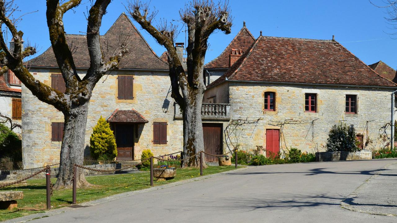 rustic stone house Ardèche architecture